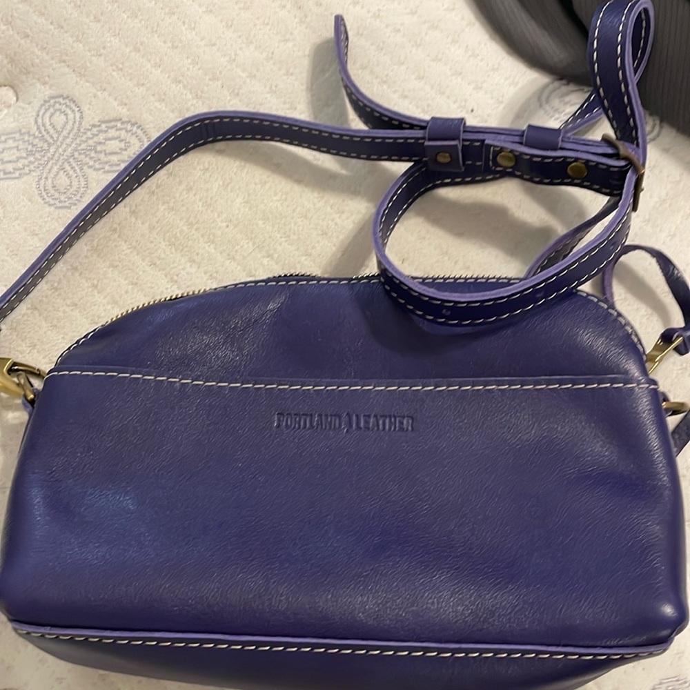 Portland Leather Eclipse crossbody
